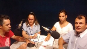 Entrevista com pessoal da secretaria da saúde de Caçu no programa bom dia 87 com Cosme Luís.